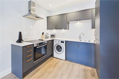 5/6 Gibson Terrace, Fountainbridge, Edinburgh, EH11 1AU - image 1