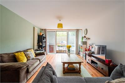3 East Pilton Farm Rigg, Edinburgh, EH5 2GD - image 2