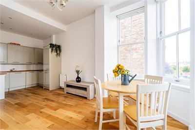 43/4 Watson Crescent, Edinburgh, EH11 1ER - image 2