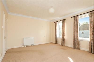 22 Carlyle Court, Haddington, EH41 3EZ - image 3
