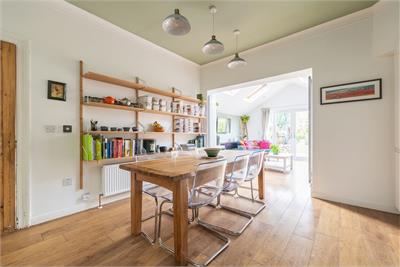 76 Saughtonhall Drive, Edinburgh, EH12 5TL - image 4