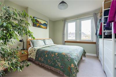 76 Saughtonhall Drive, Edinburgh, EH12 5TL - image 8
