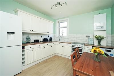 31 Eskview Avenue, MUSSELBURGH, EH21 6NR - image 4