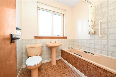 13 Craigmount Avenue North, Corstorphine, Edinburgh, EH12 8DH - image 12