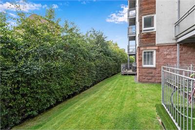 3/10 Albion Gardens, Easter Road, Edinburgh, EH7 5QF - image 20