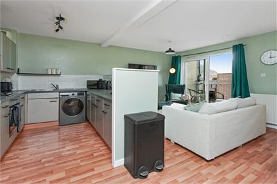 3/10 Albion Gardens, Easter Road, Edinburgh, EH7 5QF - image 5