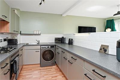 3/10 Albion Gardens, Easter Road, Edinburgh, EH7 5QF - image 6