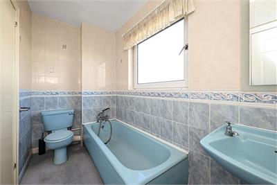 21 Strathalmond Park, Edinburgh, EH4 8AH - image 21