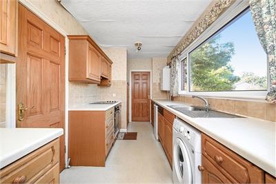 21 Strathalmond Park, Edinburgh, EH4 8AH - image 5