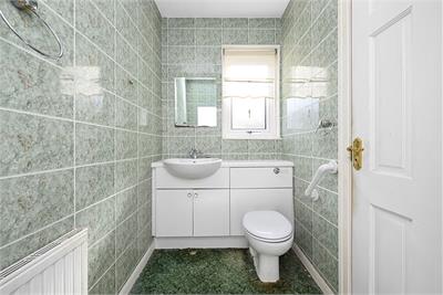 21 Strathalmond Park, Edinburgh, EH4 8AH - image 9