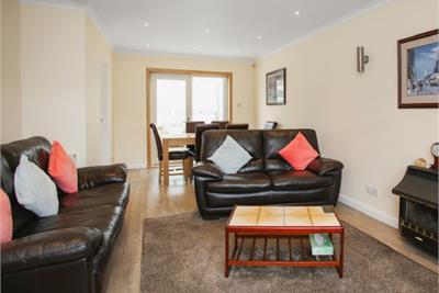 126 Howden Hall Drive, Edinburgh, EH16 6UX - image 2