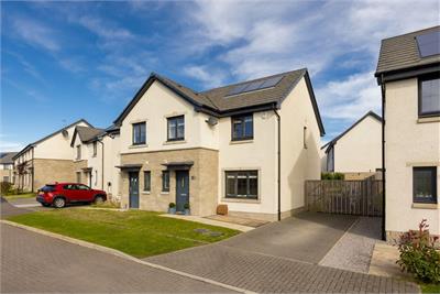 12 Bain Rigg, Gilmerton, Edinburgh, EH17 8YS - image 1