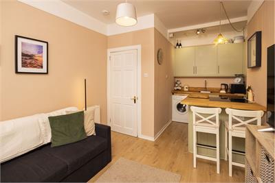16/3 Wardlaw Place, Gorgie, Edinburgh, EH11 1UE - image 3