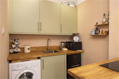 16/3 Wardlaw Place, Gorgie, Edinburgh, EH11 1UE - image 5