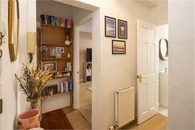 16/3 Wardlaw Place, Gorgie, Edinburgh, EH11 1UE - image 10
