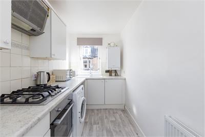 15/2 Fingzies Place, Leith Links, EH6 8AW - image 5