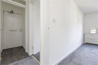 15/2 Fingzies Place, Leith Links, EH6 8AW - image 6