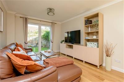 18 Mains Gardens, Tranent, EH33 1FB - image 2