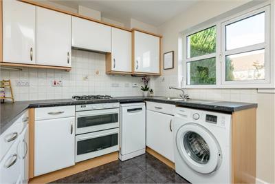 18 Mains Gardens, Tranent, EH33 1FB - image 10