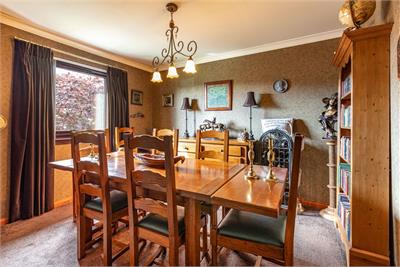 35 Ladhope Crescent, Galashiels, TD1 2BN - image 14