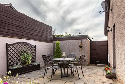 35 Ladhope Crescent, Galashiels, TD1 2BN - image 31