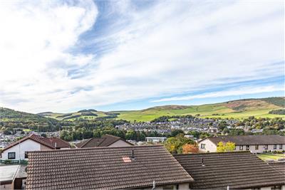 35 Ladhope Crescent, Galashiels, TD1 2BN - image 33