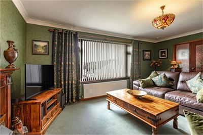 35 Ladhope Crescent, Galashiels, TD1 2BN - image 5