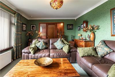 35 Ladhope Crescent, Galashiels, TD1 2BN - image 7