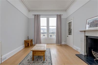 4/6 Airlie Place, Edinburgh, EH3 5DU - image 4