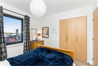 8/16 Meggetland Square, Edinburgh, EH14 1XP - image 15