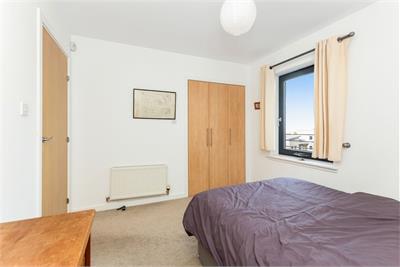 8/16 Meggetland Square, Edinburgh, EH14 1XP - image 17