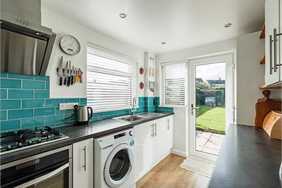 7 Cairnbank Road, Penicuik, EH26 9EB - image 4