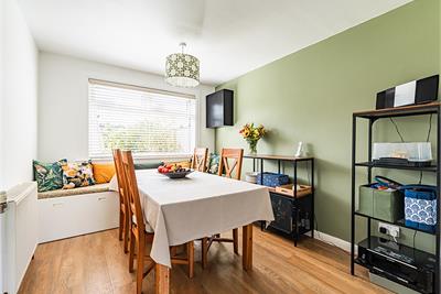 7 Cairnbank Road, Penicuik, EH26 9EB - image 5