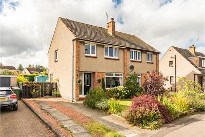 7 Cairnbank Road, Penicuik, EH26 9EB - image 1