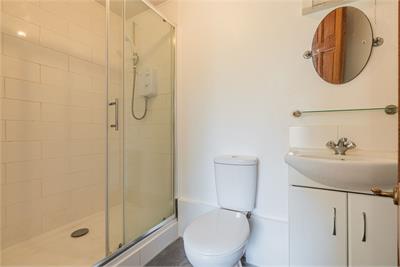 51/8 Caledonian Crescent, Edinburgh EH11 2AT - image 12