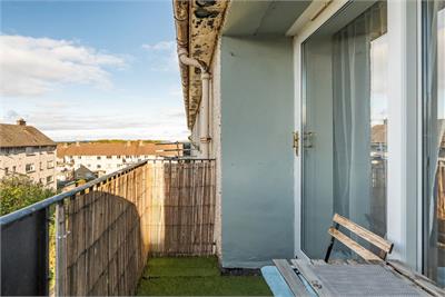 30/7 Hoseason Gardens, Edinburgh, EH4 7HE - image 11