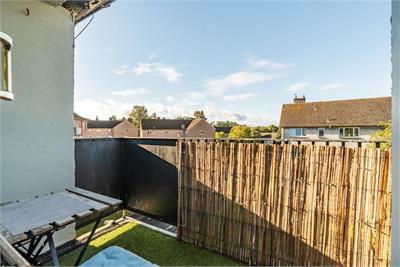 30/7 Hoseason Gardens, Edinburgh, EH4 7HE - image 12