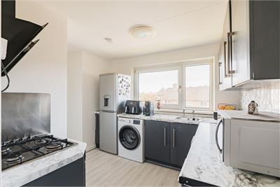 30/7 Hoseason Gardens, Edinburgh, EH4 7HE - image 15