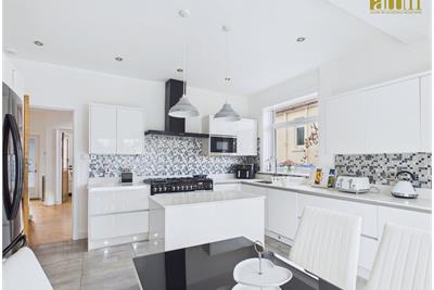 Darvel Cres Paisley - image 10