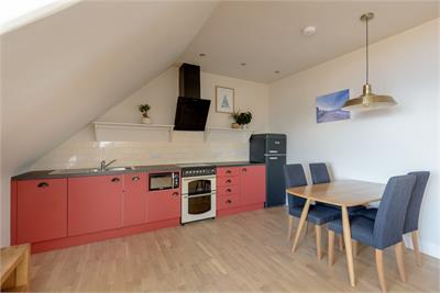 6 Glen House, 1 Tantallon Terrace, North Berwick, East Lothian, EH39 4LE - image 4