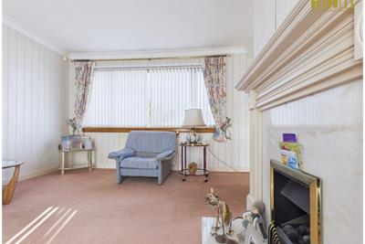 Grampian Way Barrhead - image 4