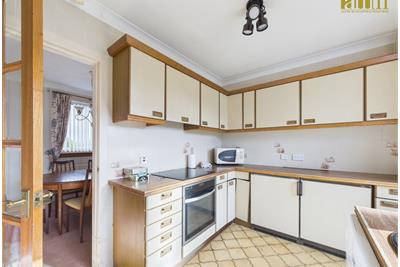 Grampian Way Barrhead - image 9