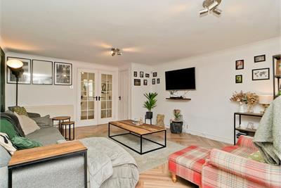 1 Craigmount Brae, Craigmount, Edinburgh, EH12 8XD - image 2