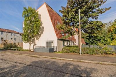 1 Craigmount Brae, Craigmount, Edinburgh, EH12 8XD - image 1