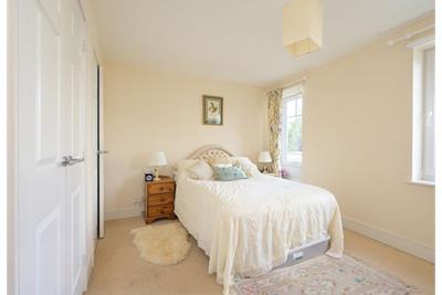 5/3 Brighouse Park Crescent, Edinburgh EH4 6QS - image 20