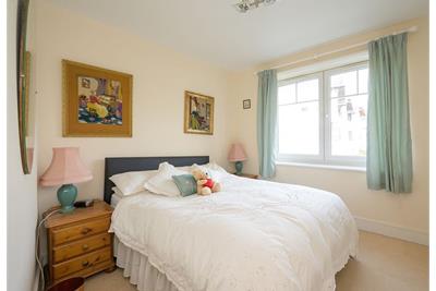 5/3 Brighouse Park Crescent, Edinburgh EH4 6QS - image 21