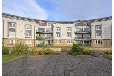 5/3 Brighouse Park Crescent, Edinburgh EH4 6QS - image 27