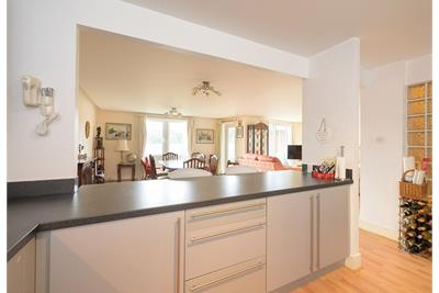 5/3 Brighouse Park Crescent, Edinburgh EH4 6QS - image 7