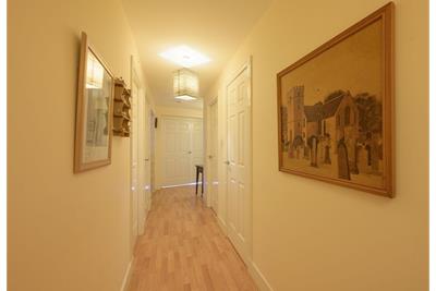 5/3 Brighouse Park Crescent, Edinburgh EH4 6QS - image 10