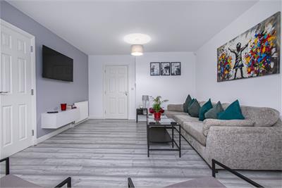 Flat B, 1, Fieldfare View, Dunfermline, KY11 8FY - image 3